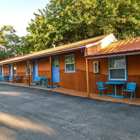 Lodge 5 - Downtown Location. Studio With Shared Hot Tub. Minutes To Arches N.P. Moab Dış mekan fotoğraf