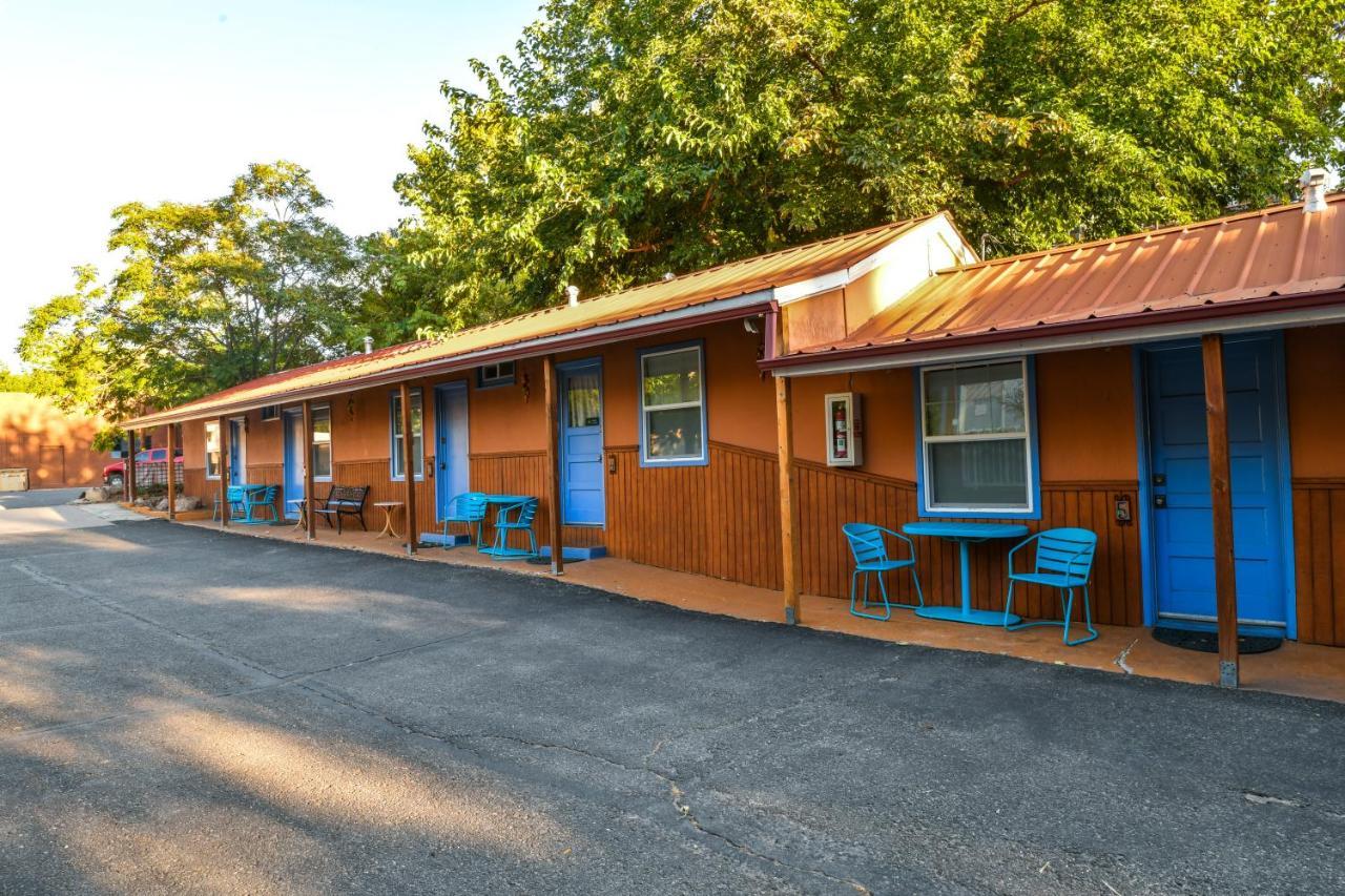 Lodge 5 - Downtown Location. Studio With Shared Hot Tub. Minutes To Arches N.P. Moab Dış mekan fotoğraf
